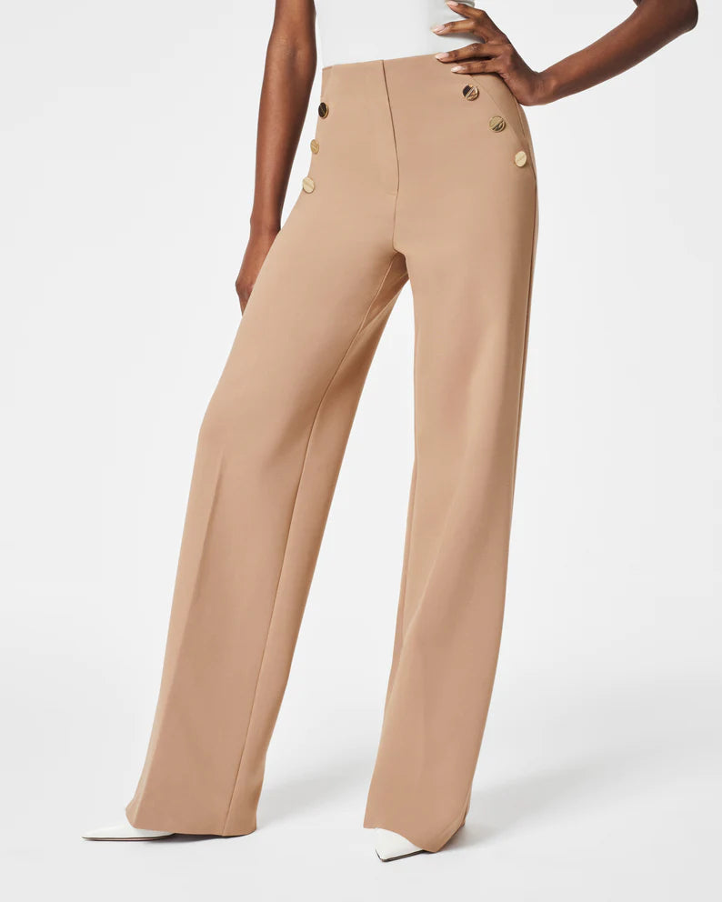 KnopfStil | Weit geschnittene Hose mit hoher Taille und Zierknöpfen